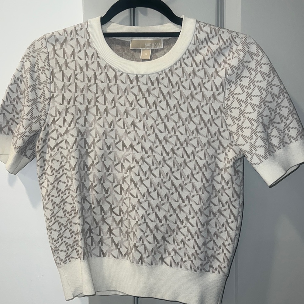 Micheal Kors bone sweater top.
